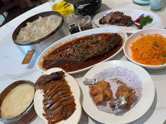 -梅利汴京烤鸭•开封豫菜地标店(东大街店)