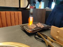 -铭牛烧肉·和牛海鲜自助(高新月牙湖店)