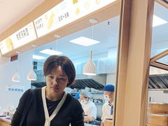 -李与白包子铺(桐梓林店)