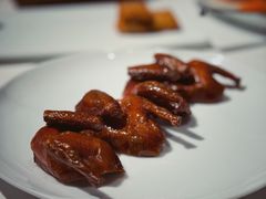 脆皮妙龄鸽-新荣记(BFC外滩金融中心店)