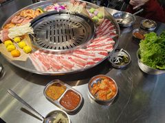 -哈哈碳都·牛肋条无限自助烤肉(宝龙店)