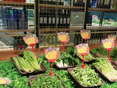 -宝燕海货工场(长江国际店)