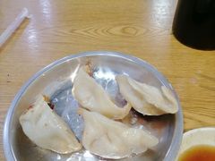 -黄阿姨锅贴大王(万航渡路店)