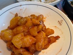菠萝咕咾肉-老村长•湖北家常菜(南湖店)