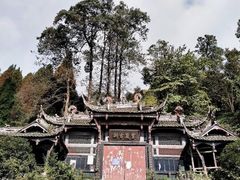 -灵岩山风景区