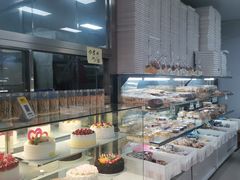 面包甜点陈列柜-幸福蛋糕坊(金顶街店)
