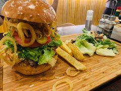 曼哈顿汉堡套餐-KATCHUP