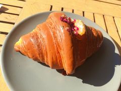 柑橘西米可颂-Top Impression Bakery Wolli Creek