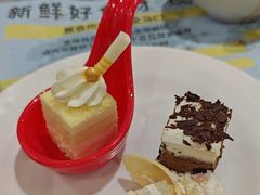 -金马门国际美食百汇(珞喻路店)