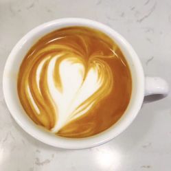 -北京七彩云南翡翠珠宝旗舰店(月坛店)