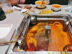 -海底捞火锅(关山保利店)