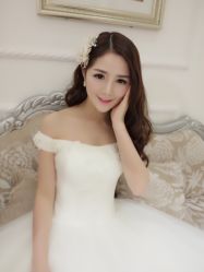 艾米丽新娘造型-艾米丽婚纱礼服