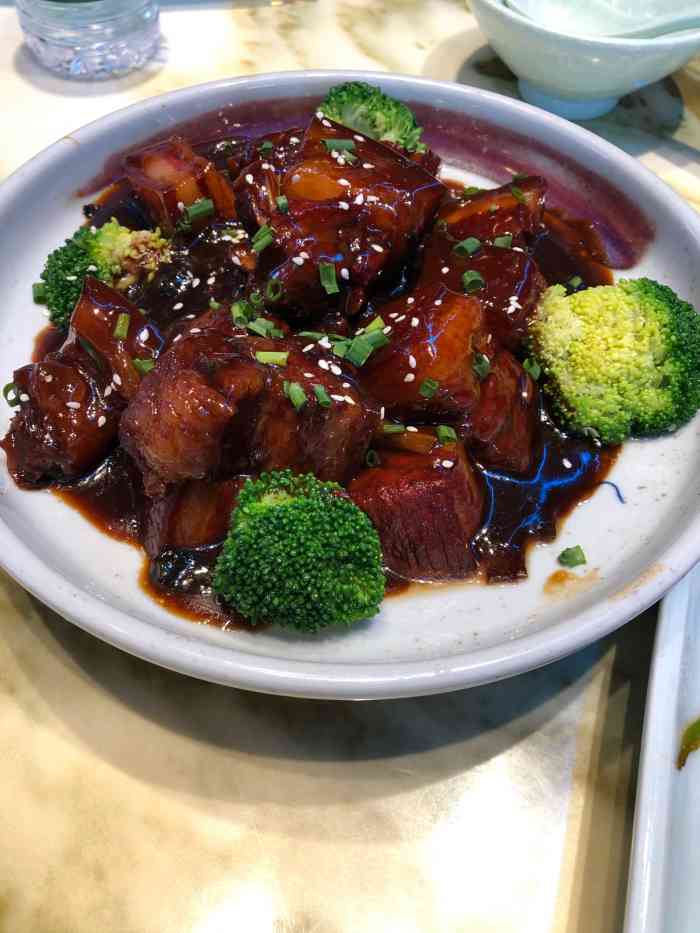 抱石中餐厅·怪怪龙虾·牙道烤吧(平江万达店)-"泡过温泉后肚子饿了