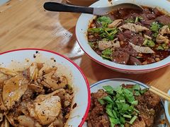 -朱大嘴肥肠血旺(福字街店)