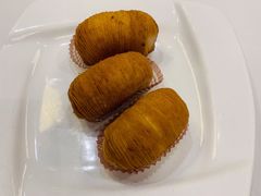 金牌榴莲酥-唐宫海鲜舫
