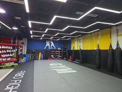 -成杰格斗·拳击·柔术·防身术(建设路店)