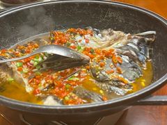 剁椒鱼头-俏湘厨•地道湘菜(北洼路店)