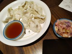 猪肉白菜三鲜煎饺-东莱海上(长宁来福士店)