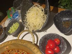 -哥老官重庆美蛙鱼头(西湖银泰十一哥店)