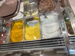 -VENCHI 闻绮(上海佛罗伦萨小镇店)