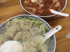 -胖子馄饨坊(天目大厦东南)