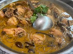 小鸡炖蘑菇-上关雪東北菜(中房金谊店)