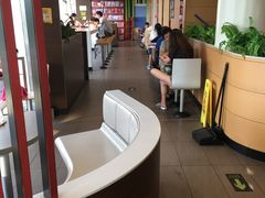 -麦当劳(展览路店)