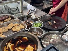 -松树干拌面店