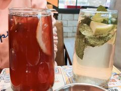 覆盆子气泡水-机器人火炉披萨