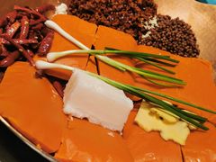 -墨居上隐·院子里火锅(峨眉店)