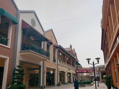 -王府井奥莱临潼小镇(临潼店)