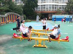 -上海市民办金苹果学校