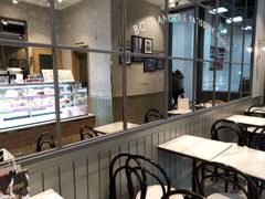 面包甜点陈列柜-巴黎贝甜(国贸店)