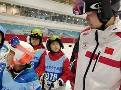 -乔波室内滑雪场
