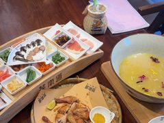 -芸南道·过桥米线(昆明老街旗舰店)