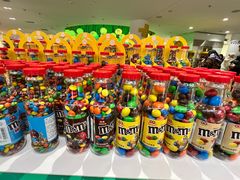 -m豆巧克力世界(上海世茂广场店)