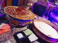 -三人行骨头王火锅(长寿店)