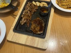 -必胜客(WOW昙华林店)