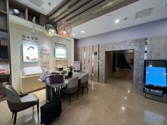 -西安大雁塔科技大学地铁站亚朵酒店