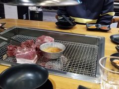 -肉甲韩国木炭烤肉(新壹街1店)