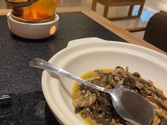 -鱼鲜饭香·招牌汽锅剁椒鱼头王