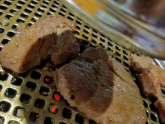 -唯成•韩国炭火烤肉 유성고기