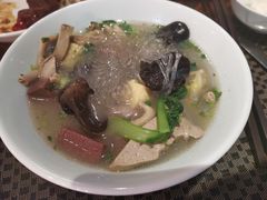 -君来湖滨饭店·玫瑰园