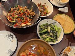 -吃香喝辣·地道衡东菜(南岳大庙店)