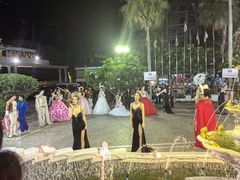 -金东尼人妖秀