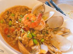 特色海鲜汤烩麦饭-Common Table · Brunch & Coffee
