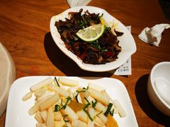 -隔壁老王·家常云南菜(花巷店)