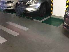 -静安大融城·停车场