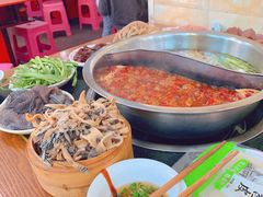 纯鲜毛肚-储奇门鳝鱼火锅(总店)
