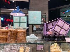 面包甜点陈列柜-巴黎贝甜(五道口店)